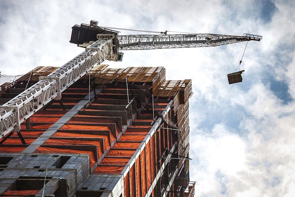 How to Become a Successful Commercial Construction Estimator in New York
